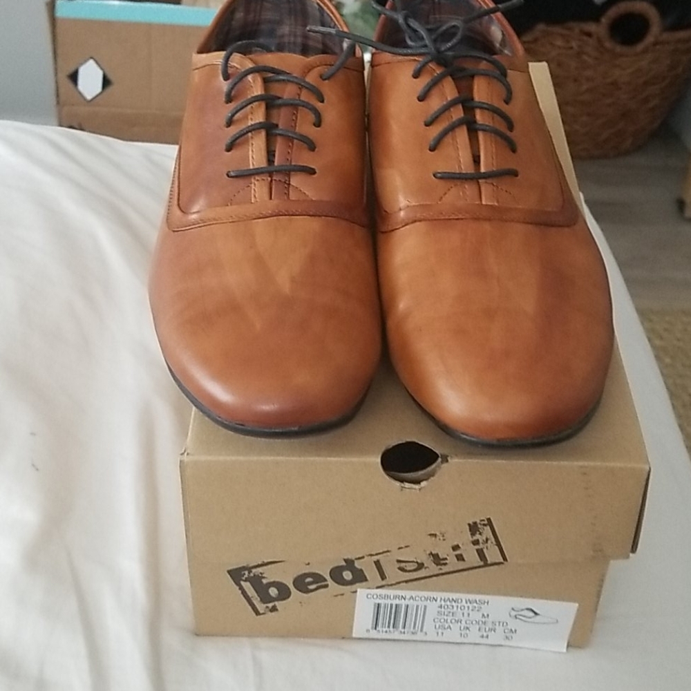 New leather Dress shoes